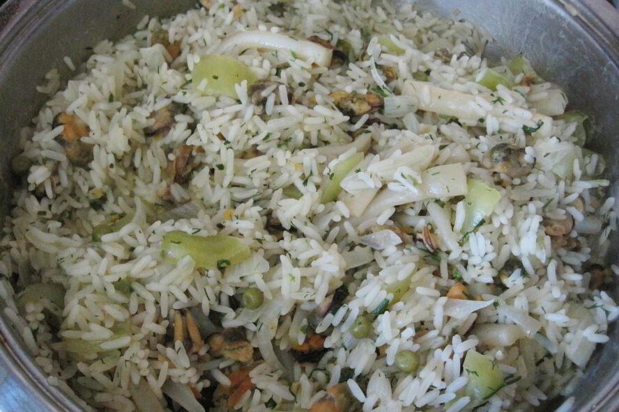 Рецепт паэлья с морепродуктами и горошком