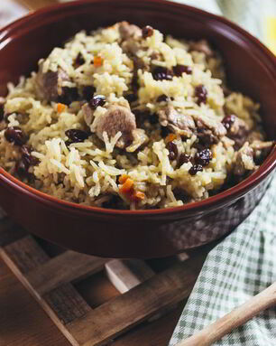 Плов из индейки с изюмом