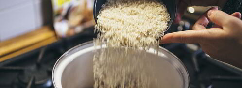 плов из индейки с изюмом. Шаг 5