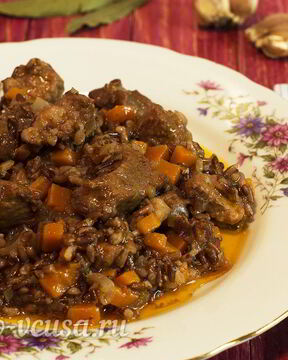 Плов из красного риса