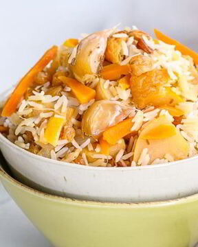 Постный плов с овощами и сухофруктами