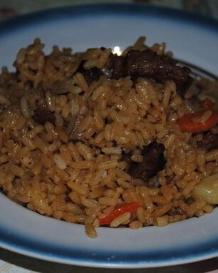 Сытный плов с говядиной