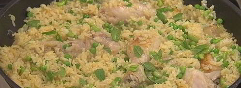 весенняя паэлья с курицей и молодыми овощами. Шаг 7