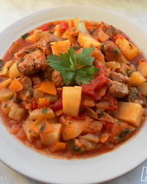 Мясное рагу с овощами