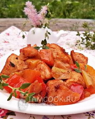 Овощное рагу с куриной грудкой