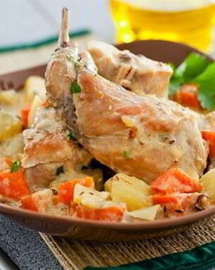 Рагу из кролика в мультиварке