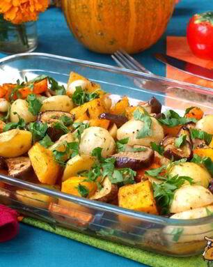 Рагу с тыквой, картофелем и баклажанами в духовке