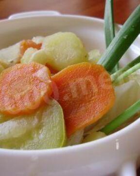 Рагу с яблоками и овощами