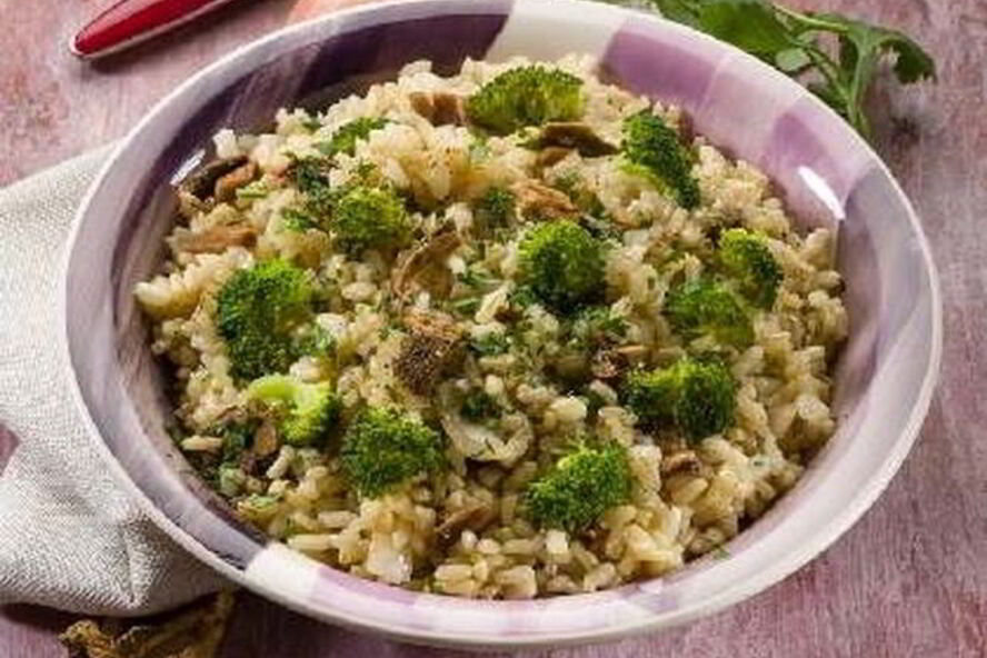 Рецепт легкое ризотто с грибами и брокколи