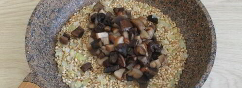 ризотто из перловки с грибами. Шаг 10