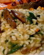 Ризотто с белыми грибами и шпинатом