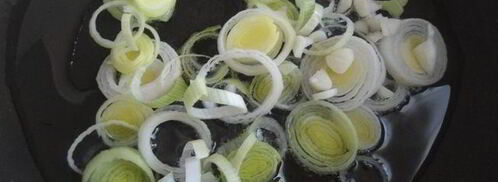 ризотто с луком-пореем и лимонной крошкой. Шаг 3