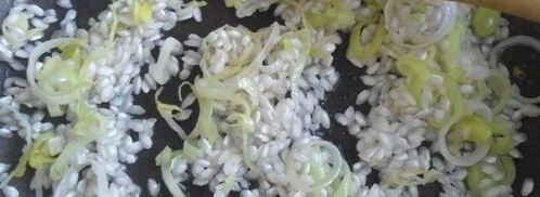 ризотто с луком-пореем и лимонной крошкой. Шаг 4