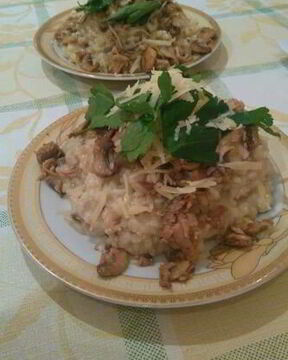 Ризотто с тунцом и шампиньонами