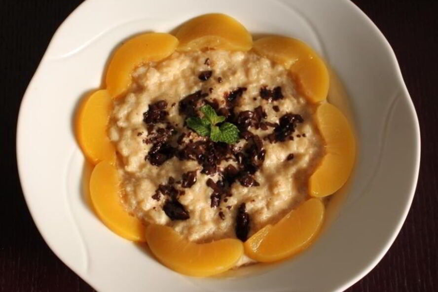 Рецепт ванильное ризотто с персиками и шоколадом