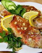 Барабулька, жаренная в сухарях с кунжутом