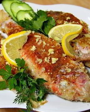 Барабулька, жаренная в сухарях с кунжутом