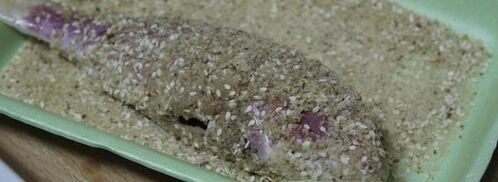 барабулька, жаренная в сухарях с кунжутом. Шаг 3