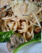 Гребешки с грибами и шпинатом