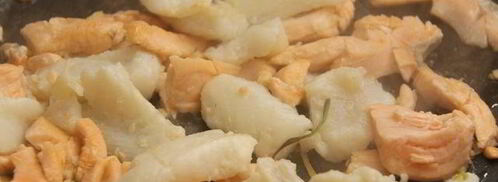 лосось и пангасиус с имбирной стружкой. Шаг 8