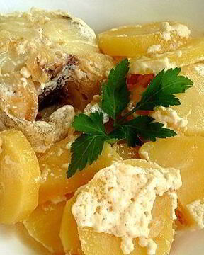 Минтай с картошкой