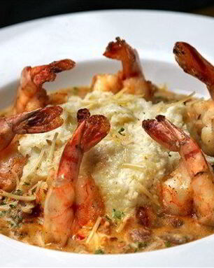 Острые креветки с голубым сыром и сельдереем