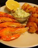 Жареные креветки с соусом