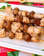 Куриные шашлыки с шампиньонами в духовке