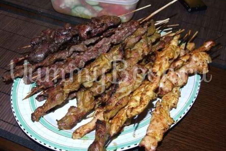 Рецепт шашлычки из говядины, свинины и курицы