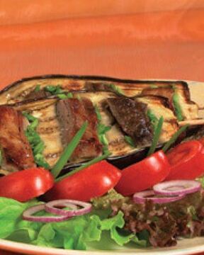 Шашлык из баранины в баклажанах