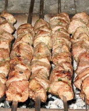 Шашлык из говядины с салом