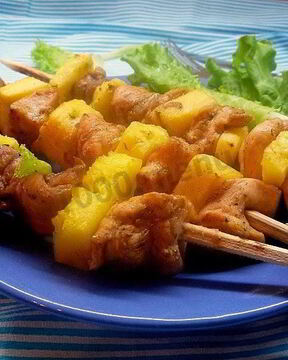 Шашлык из курицы по-гавайски