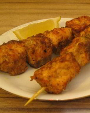 Шашлык из семги на сковороде