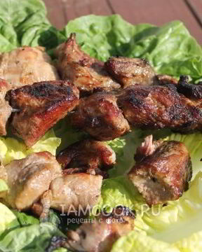 Шашлык из свинины на минералке