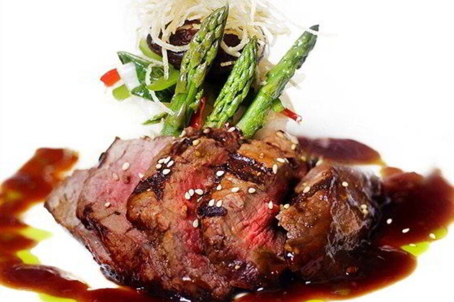 Рецепт говяжьи стейки на гриле с соусом барбекю из кофе