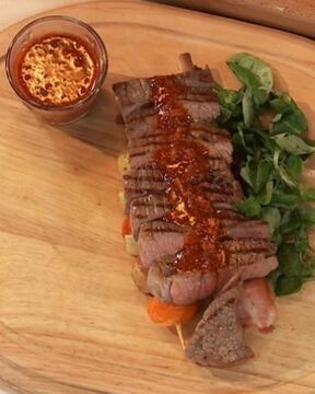 Микс-стейк с овощным шашлычком