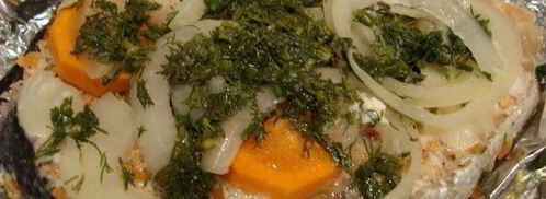 стейк лосося, запеченного в фольге homequeen с овощами. Шаг 4