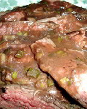 Стейк с чесночно-винным соусом