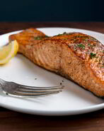 Стейки форели, запеченные в духовке