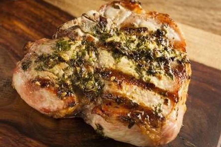 Рецепт свиной стейк на гриле в травяном маринаде