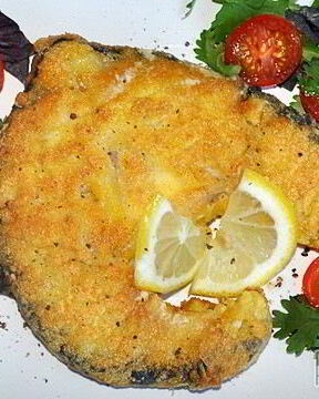 Жареные стейки акулы