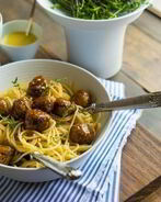 Плотные тефтели с соусом терияки