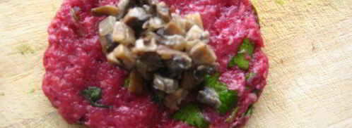 свекольно-мясные тефтели с грибной начинкой. Шаг 5