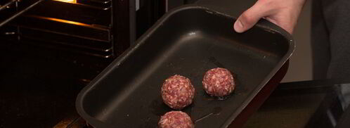 тефтели из утки с пюре из корня сельдерея и яблочным соусом. Шаг 5