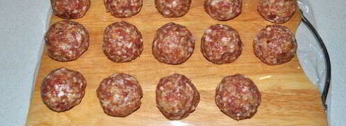 тефтели с булгуром в сливочно-томатном соусе. Шаг 5