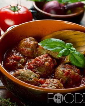 Тефтели с рисом и подливкой