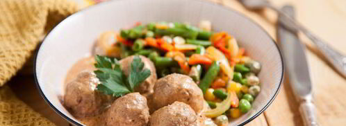 тефтели с сыром в сливочно-томатном соусе. Шаг 8