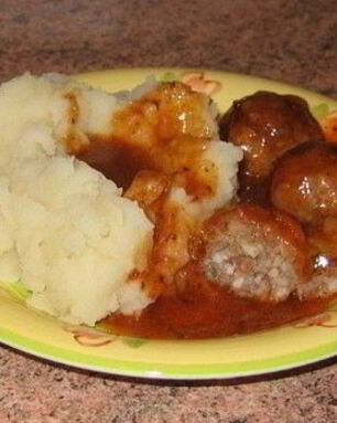 Тефтели с сырым рисом