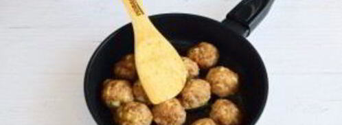 тефтели в грибном соусе под сыром. Шаг 3