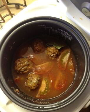 Тефтели в овощном соусе в мультиварке